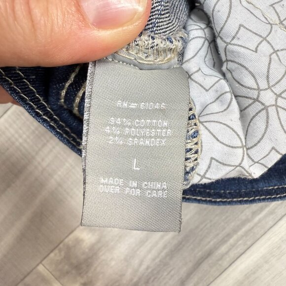 ✅Womens L Vanity Jean Jacket Blue Denim Button Up Pockets Dark Wash Distressed - Picture 8 of 10